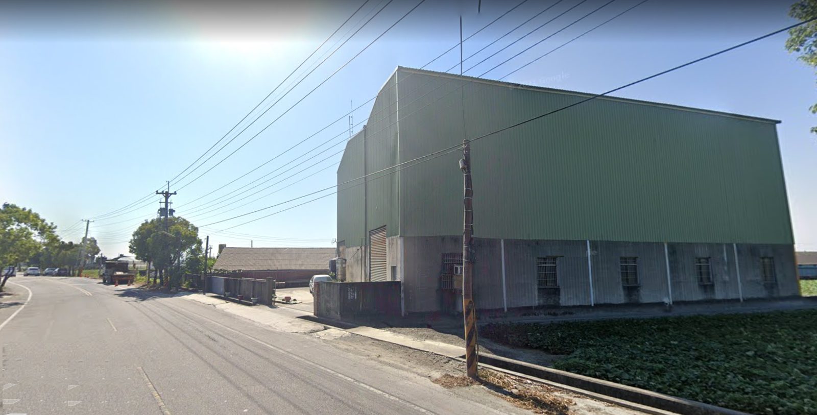 《屋前馬路斜走，觸犯托槍煞！流年血光災厄不可不防！》